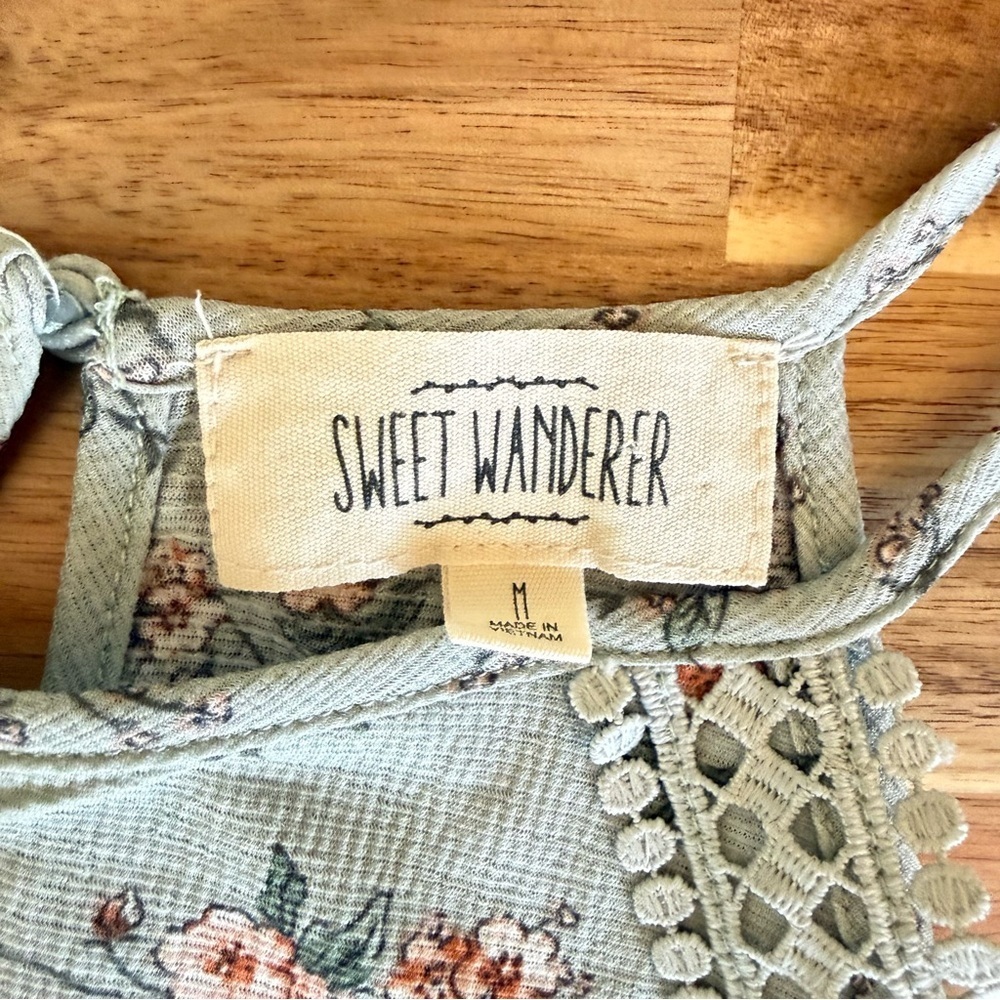 Sweet Wanderer Ditsy Floral Camisole Tank | Lace Trim | Cottagecore Boho | Sz M - Picture 2 of 8